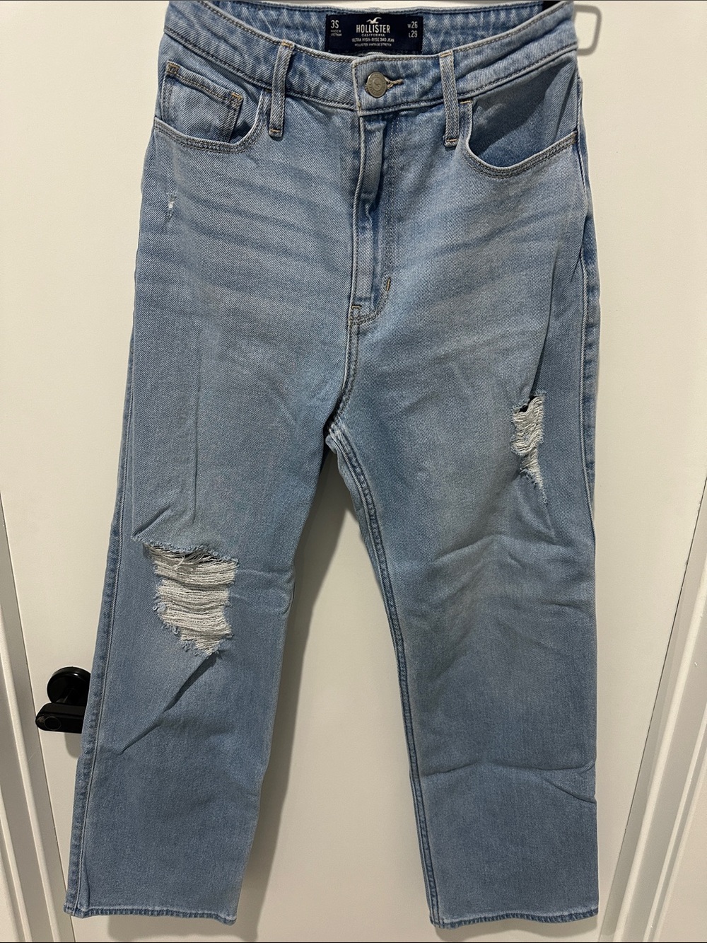 HOLLISTER ULTRA HIGH RISE DAD JEANS - Picture 4 of 13